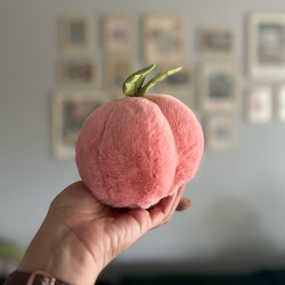 Jellycat Amuseables Peach - Authentic & BNWT! 🍑 - Picture 5 of 7